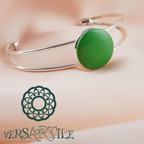 Lime-zöld bőrbetétes karkötő