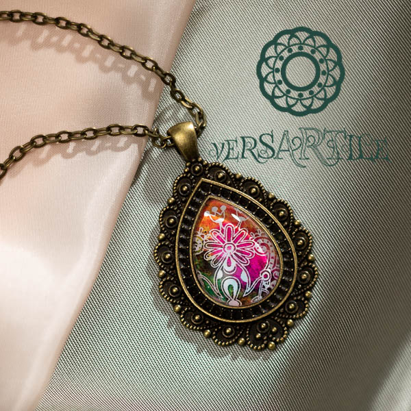 Virágos-indadíszes nyakék