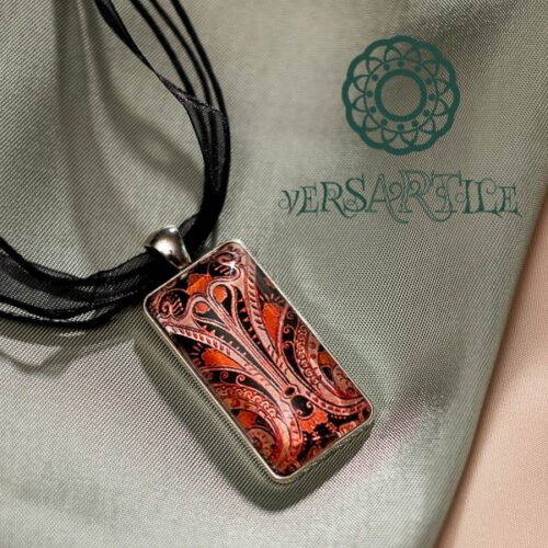 Stilizált növényi díszítményes nyakék