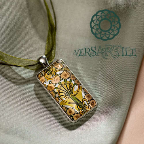 Stilizált virágcsokor-mintás nyakék