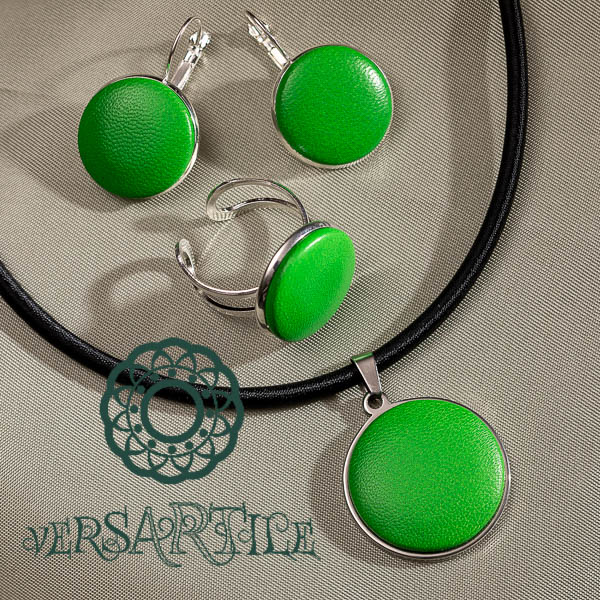 Lime-zöld bőrbetétes ékszerszett