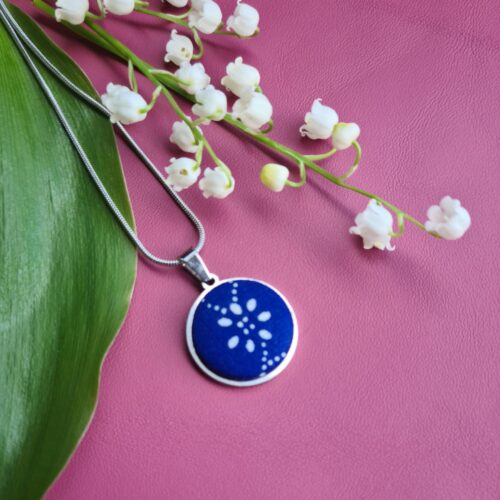 Kékfestő ágas-bogas nyakék